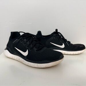 Black Nike Free